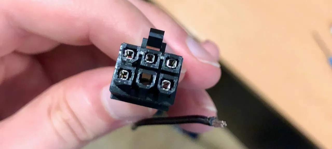 6 pin power connector